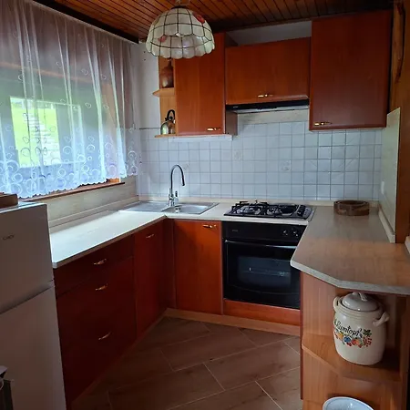 House Gore Vvv Dol pri Hrastniku
